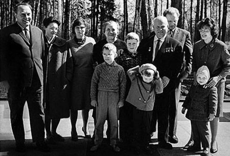 Алексей аджубей биография личная жизнь